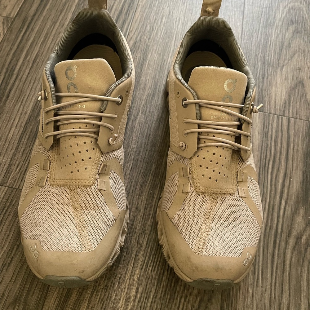On- Cloud 5 waterproof shoes